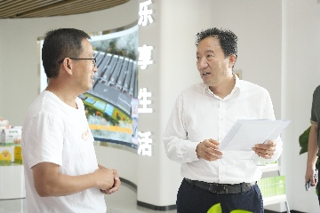 【長田動態(tài)】區(qū)委副書記白寶強蒞臨易豐農(nóng)業(yè)調(diào)研畜牧業(yè)發(fā)展