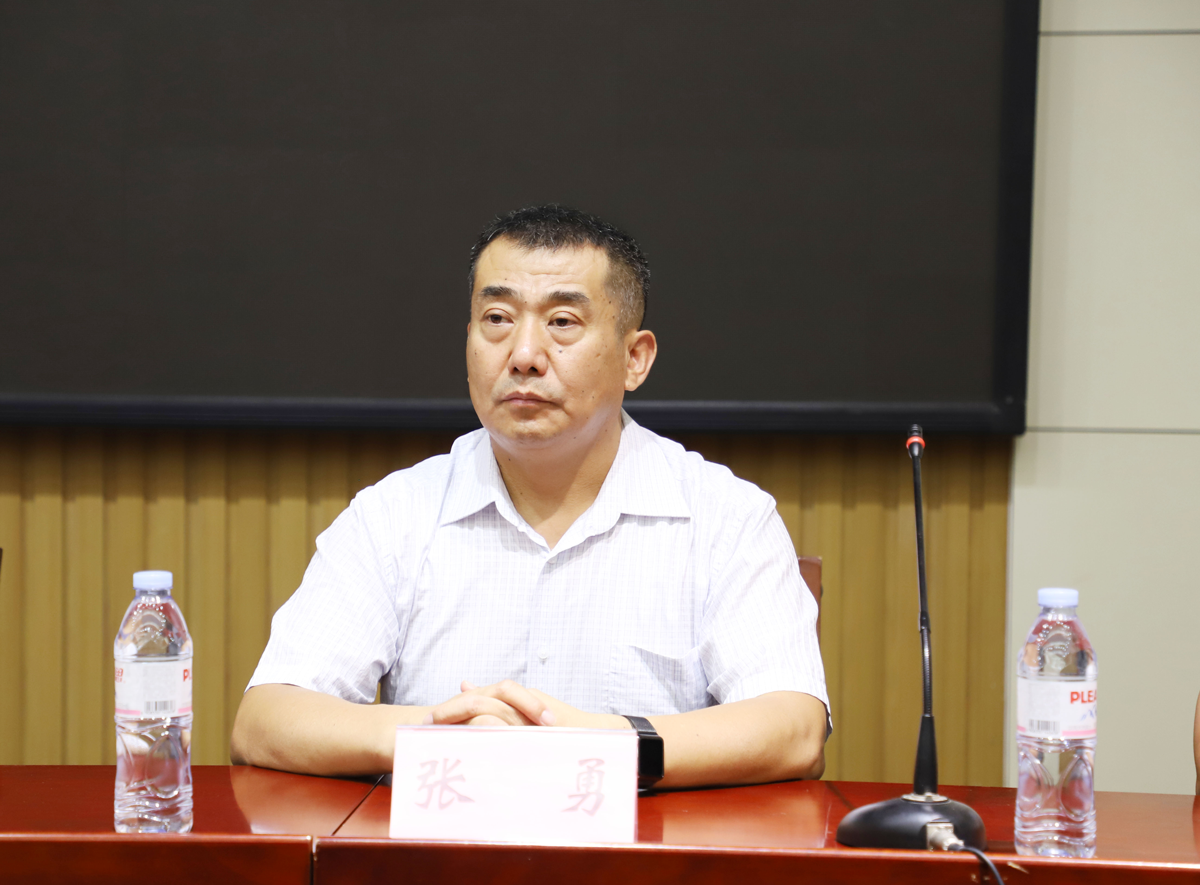 長田實(shí)業(yè)傾情捐資 助力學(xué)子圓夢 愛暖金秋 長田實(shí)業(yè)傾情捐資 助力學(xué)子圓夢 愛暖金秋